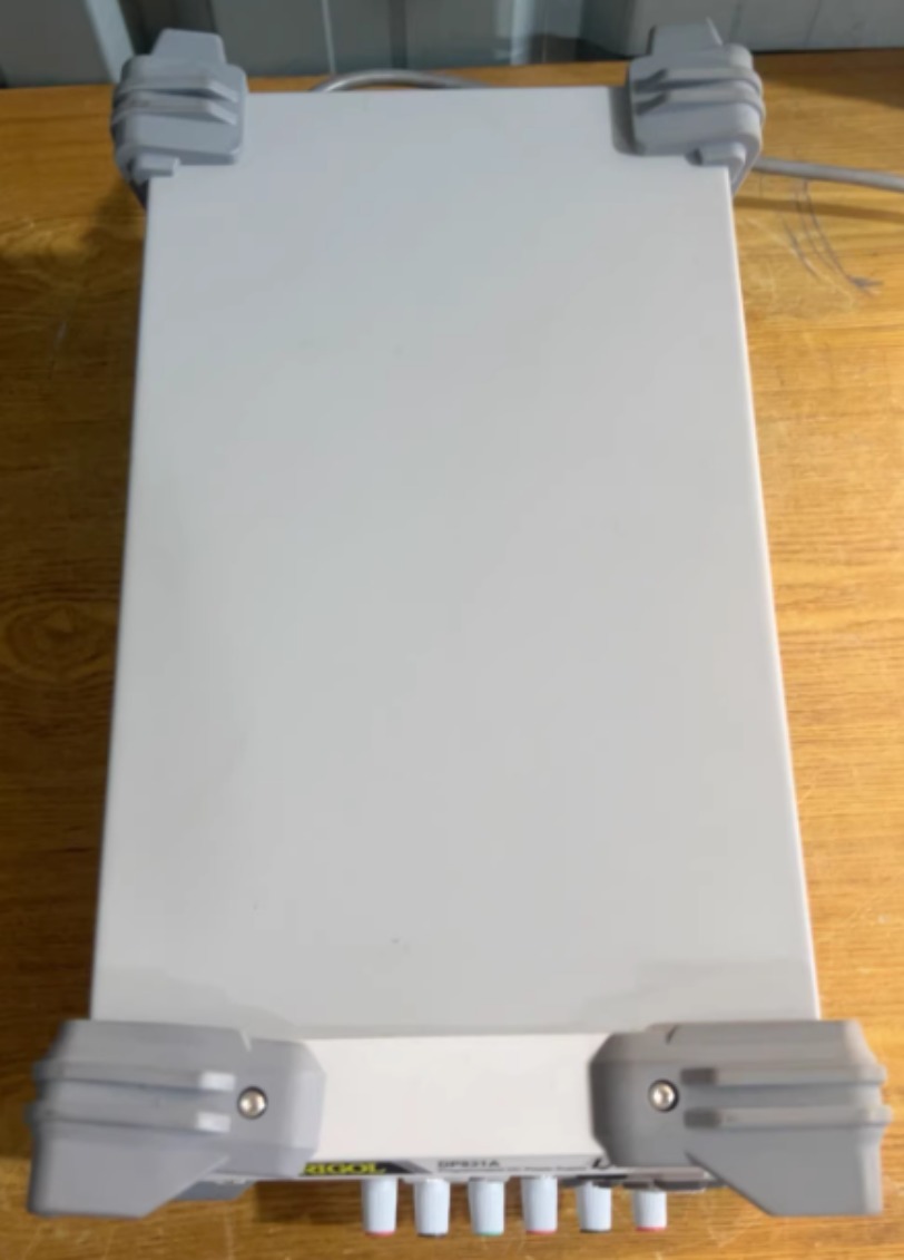 1pc Rigol DP831A トリプル出力プログラマブル - Linear Dc Power Supply Triple Output のレビューと価格